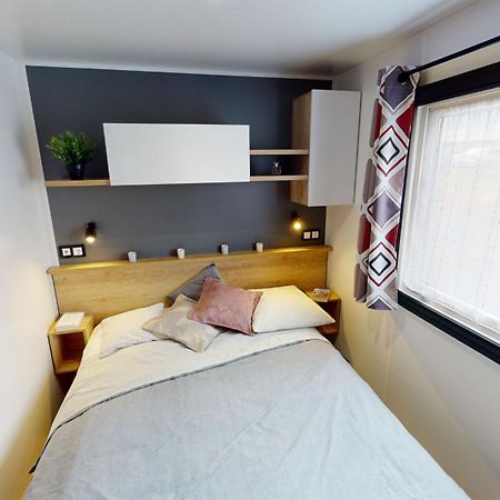 MH, 3 Ch, 43m2, climatisé, avec terrasse fermée de 18m2, super équipé, parc aquatique, draps, linge de maison inclus Lattes Extérieur photo